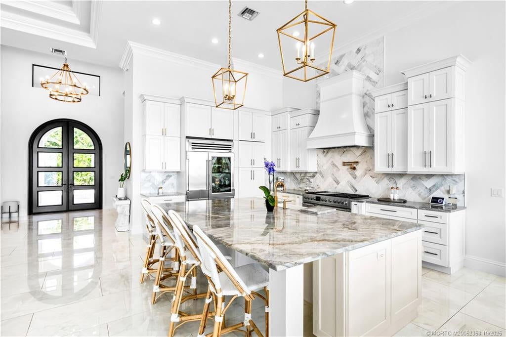 Jensen Beach, Florida, 34957, United States, 4 Bedrooms Bedrooms, ,5 BathroomsBathrooms,Residential,Active,1954333