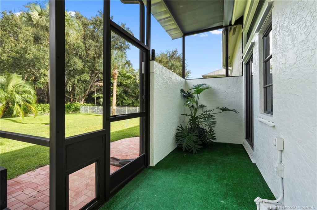 Jensen Beach, Florida, 34957, United States, 4 Bedrooms Bedrooms, ,5 BathroomsBathrooms,Residential,Active,1945068