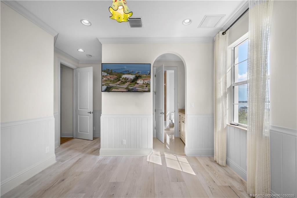 Palm City, Florida, 34990, United States, 5 Bedrooms Bedrooms, ,8 BathroomsBathrooms,Residential,Active,1747378