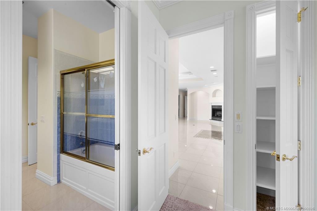 Jensen Beach, Florida, 34957, United States, 2 Bedrooms Bedrooms, ,3 BathroomsBathrooms,Residential,Active,1936446