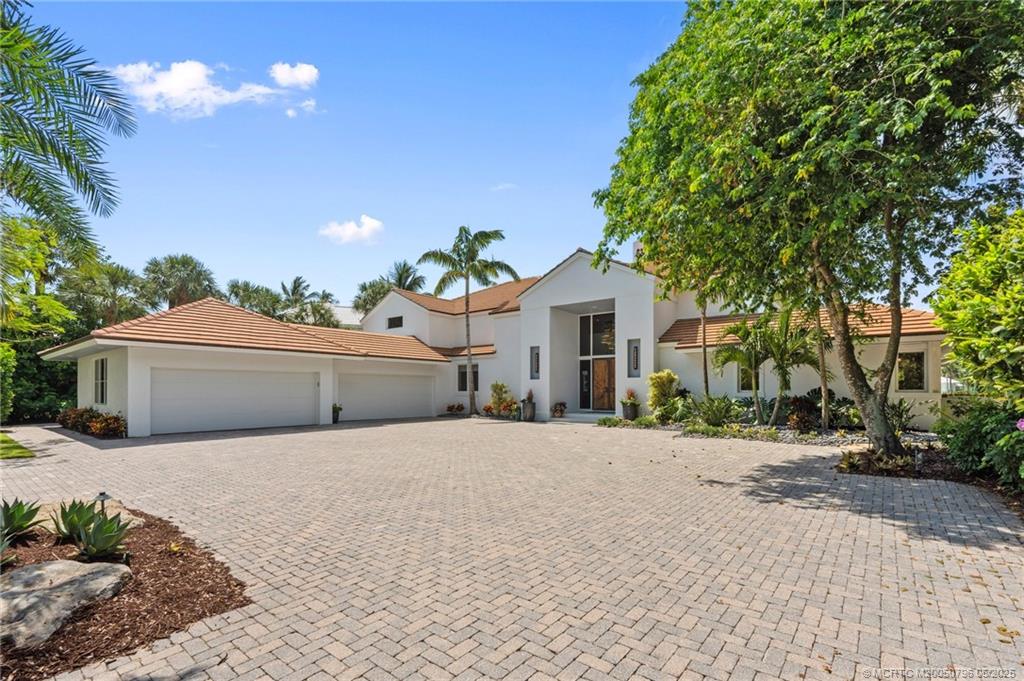 Stuart, Florida, 34996, United States, 4 Bedrooms Bedrooms, ,6 BathroomsBathrooms,Residential,Active,1829889