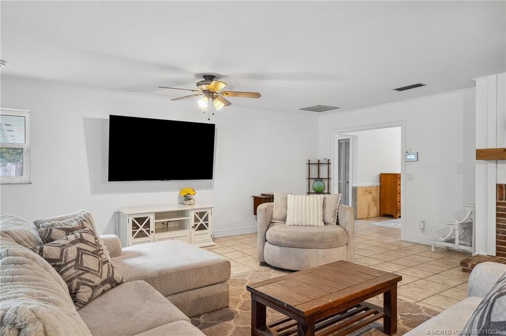 Palm City, Florida, 34990, United States, 5 Bedrooms Bedrooms, ,3 BathroomsBathrooms,Residential,Active,1862879