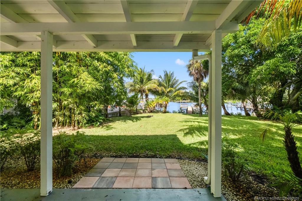 Stuart, Florida, 34994, United States, 2 Bedrooms Bedrooms, ,2 BathroomsBathrooms,Residential,Active,1945266