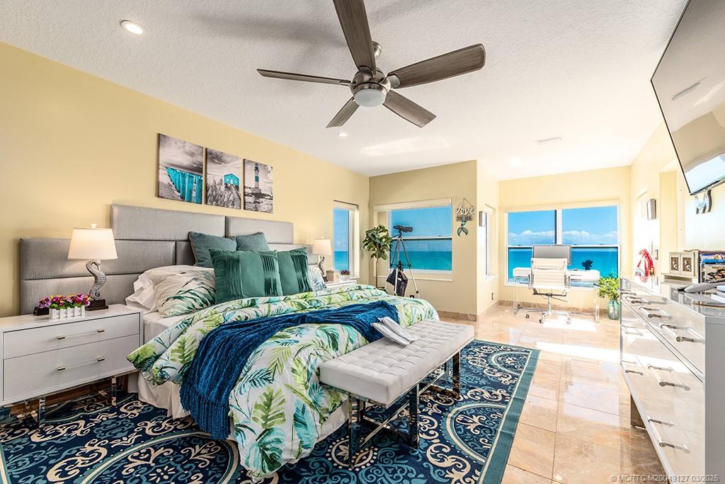 Stuart, Florida, 34996, United States, 9 Bedrooms Bedrooms, ,6 BathroomsBathrooms,Residential,Active,1707128