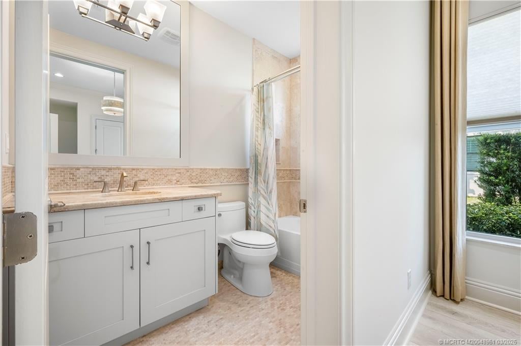 Palm City, Florida, 34990, United States, 5 Bedrooms Bedrooms, ,8 BathroomsBathrooms,Residential,Active,1747378