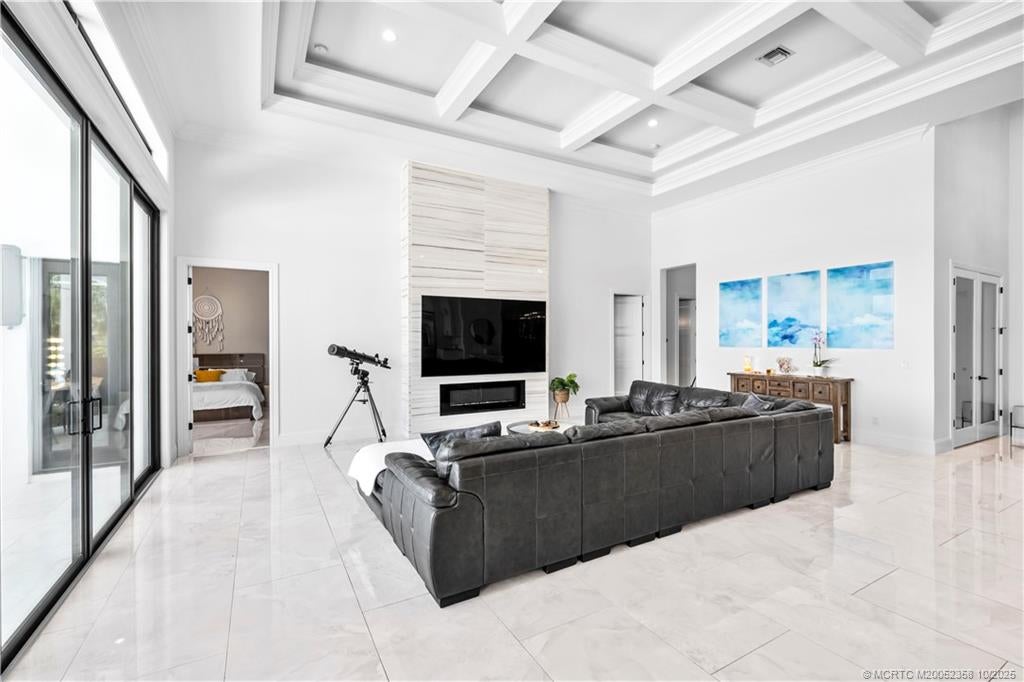 Jensen Beach, Florida, 34957, United States, 4 Bedrooms Bedrooms, ,5 BathroomsBathrooms,Residential,Active,1954333