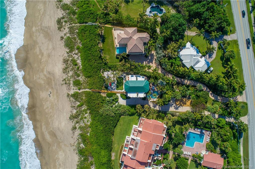 Jensen Beach, Florida, 34957, United States, ,5 BathroomsBathrooms,Residential,Active,1894216