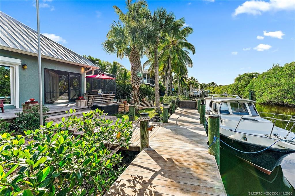 Stuart, Florida, 34997, United States, 3 Bedrooms Bedrooms, ,4 BathroomsBathrooms,Residential,Active,1993675