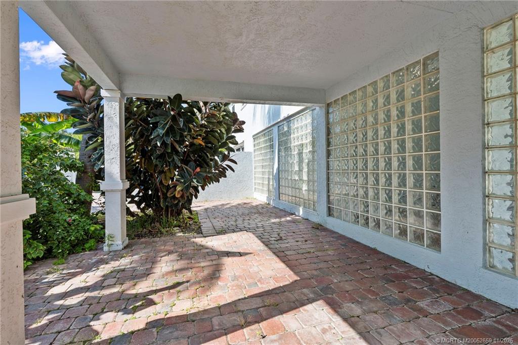 Fort Pierce, Florida, 34949, United States, 5 Bedrooms Bedrooms, ,5 BathroomsBathrooms,Residential,Active,1970957
