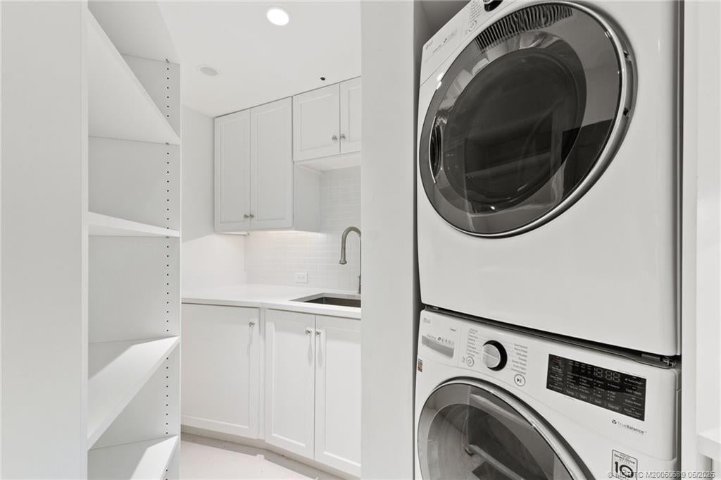 Stuart, Florida, 34996, United States, ,3 BathroomsBathrooms,Residential,Active,1806933