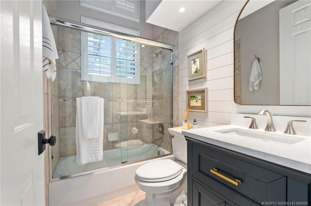 Jensen Beach, Florida, 34957, United States, 4 Bedrooms Bedrooms, ,5 BathroomsBathrooms,Residential,Active,1945068