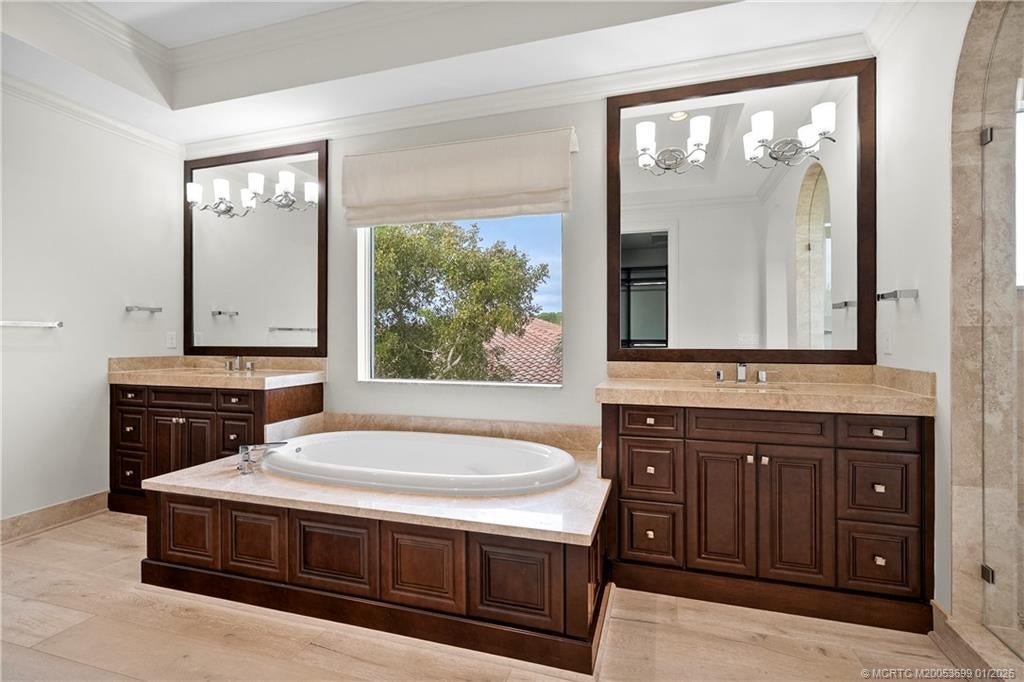 Palm City, Florida, 34990, United States, 5 Bedrooms Bedrooms, ,8 BathroomsBathrooms,Residential,Active,2007659