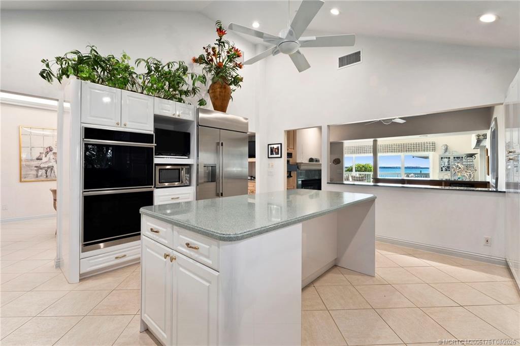 Stuart, Florida, 34996, United States, 5 Bedrooms Bedrooms, ,4 BathroomsBathrooms,Residential,Active,1914638