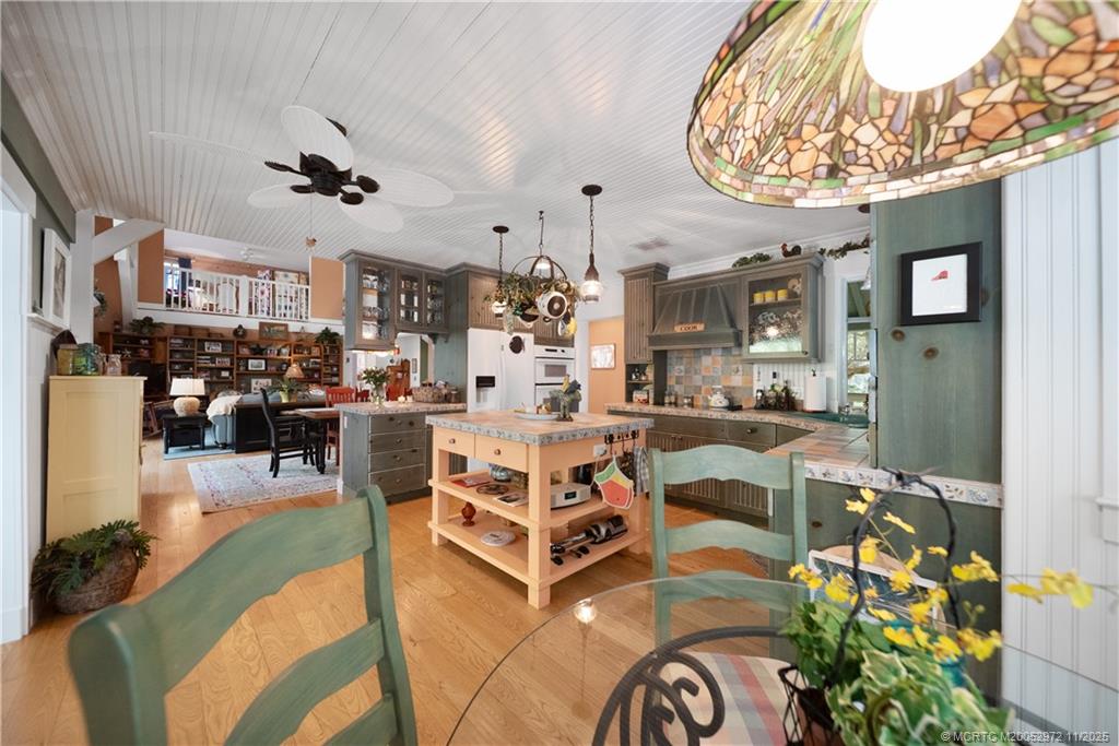 Stuart, Florida, 34996, United States, 4 Bedrooms Bedrooms, ,3 BathroomsBathrooms,Residential,Active,1988486