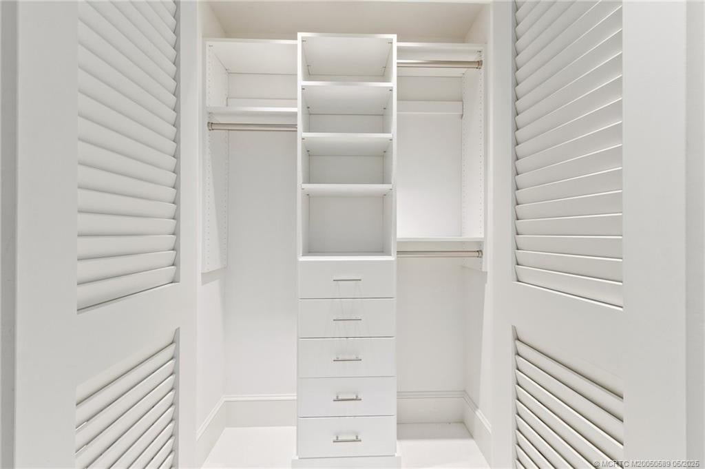 Stuart, Florida, 34996, United States, ,3 BathroomsBathrooms,Residential,Active,1806933