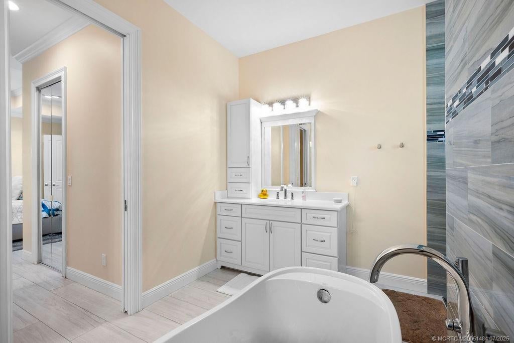 Palm City, Florida, 34990, United States, ,3 BathroomsBathrooms,Residential,Active,1894765