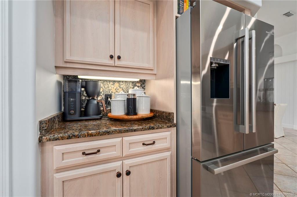 Jensen Beach, Florida, 34957, United States, 4 Bedrooms Bedrooms, ,5 BathroomsBathrooms,Residential,Active,1945068