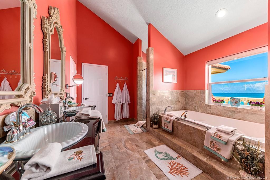 Stuart, Florida, 34996, United States, 9 Bedrooms Bedrooms, ,6 BathroomsBathrooms,Residential,Active,1707128