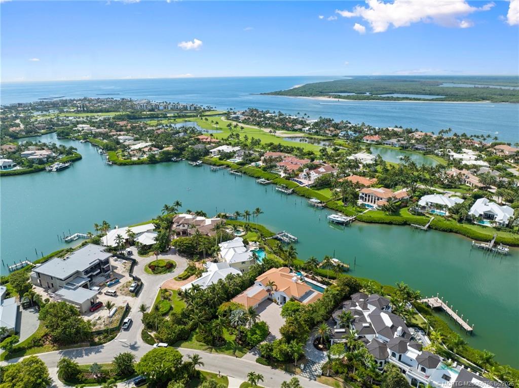 Stuart, Florida, 34996, United States, 4 Bedrooms Bedrooms, ,6 BathroomsBathrooms,Residential,Active,1829889