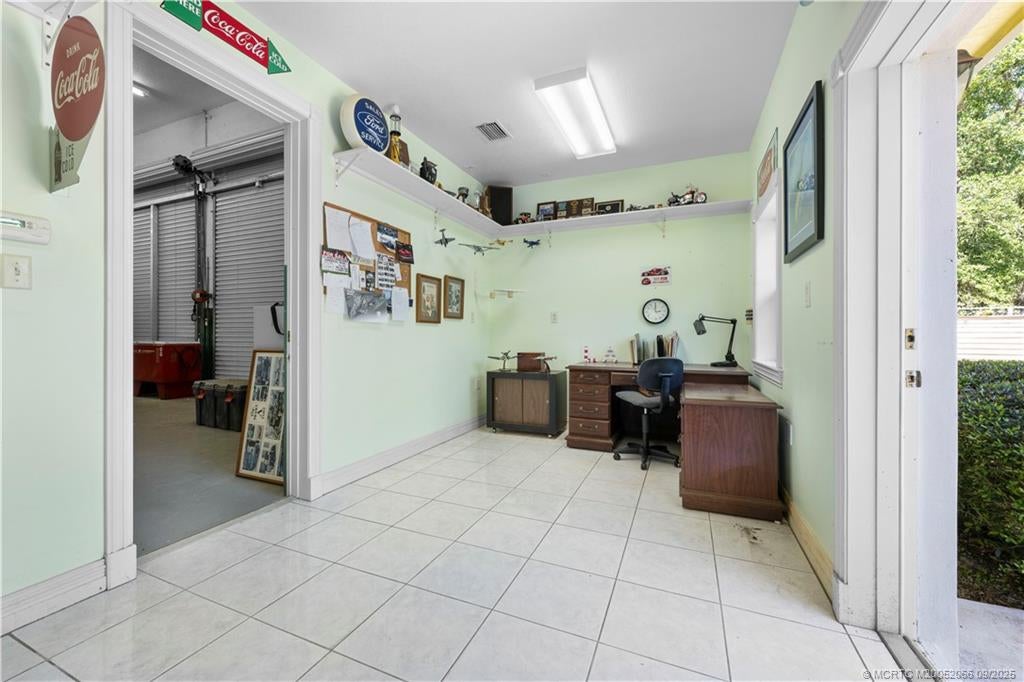 Jensen Beach, Florida, 34957, United States, 2 Bedrooms Bedrooms, ,3 BathroomsBathrooms,Residential,Active,1936446