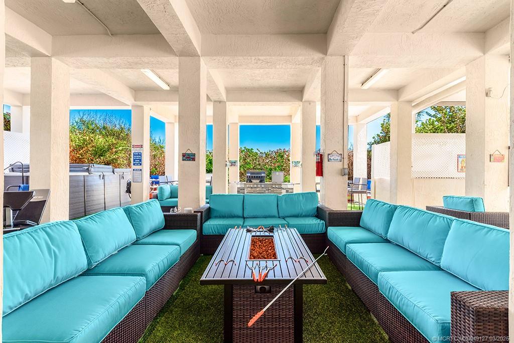 Stuart, Florida, 34996, United States, 9 Bedrooms Bedrooms, ,6 BathroomsBathrooms,Residential,Active,1707128