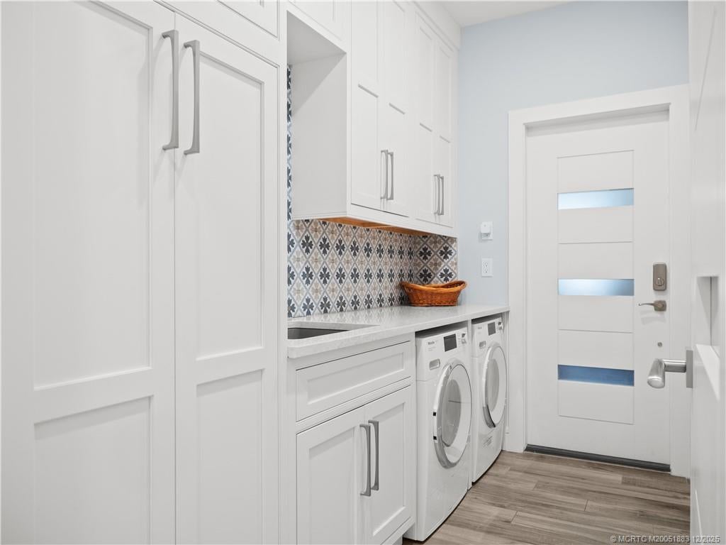 Hobe Sound, Florida, 33455, United States, 4 Bedrooms Bedrooms, ,4 BathroomsBathrooms,Residential,Active,1933731