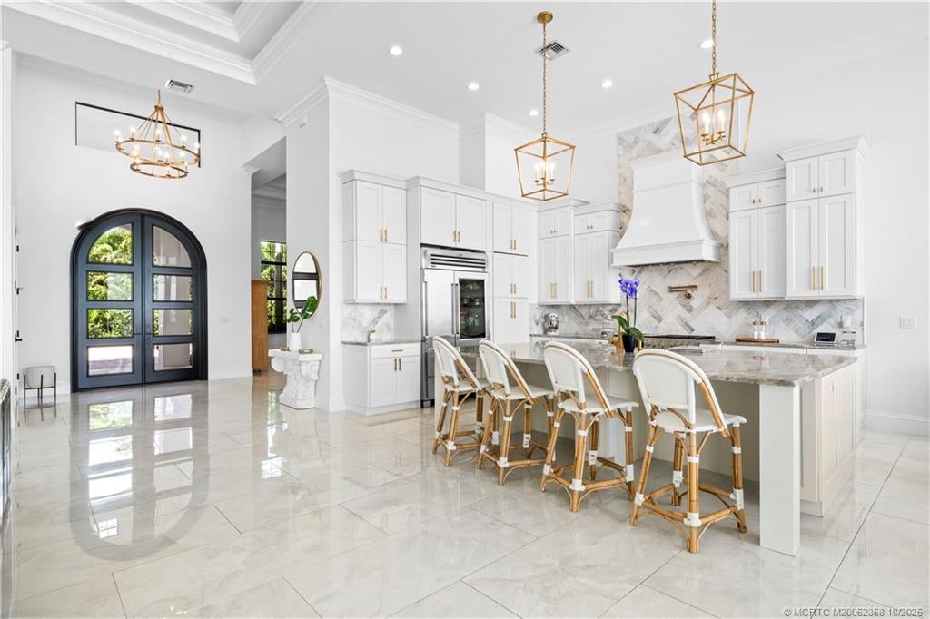 Jensen Beach, Florida, 34957, United States, 4 Bedrooms Bedrooms, ,5 BathroomsBathrooms,Residential,Active,1954333