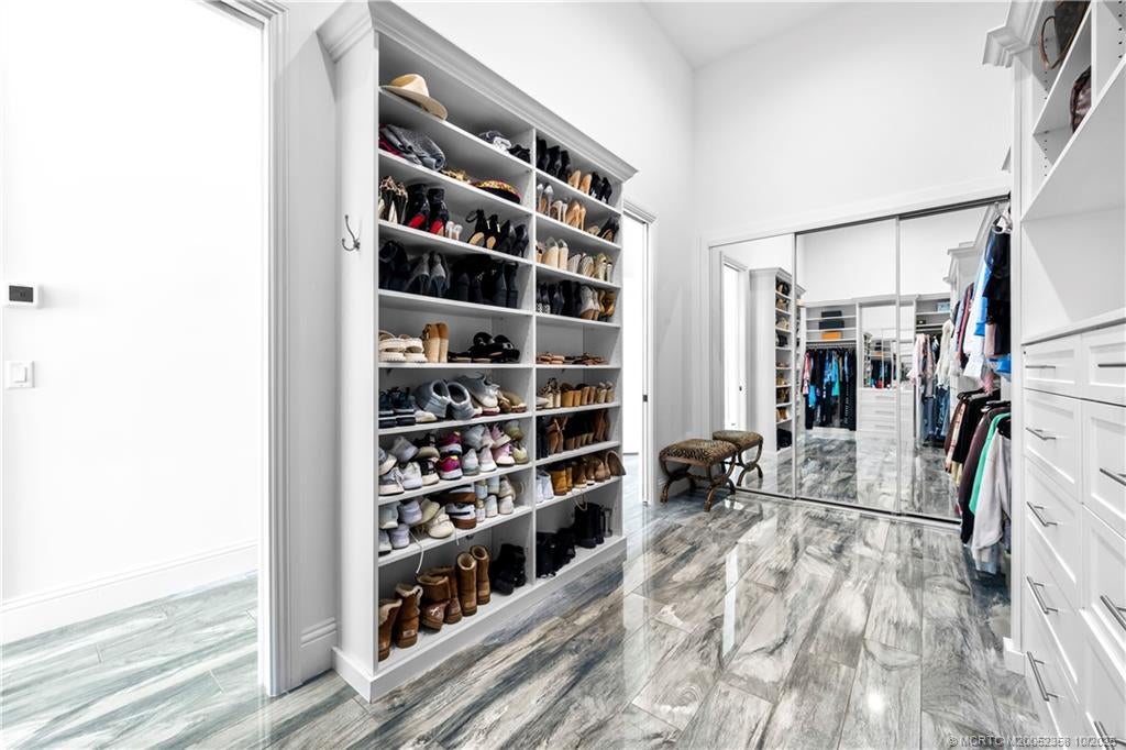 Jensen Beach, Florida, 34957, United States, 4 Bedrooms Bedrooms, ,5 BathroomsBathrooms,Residential,Active,1954333