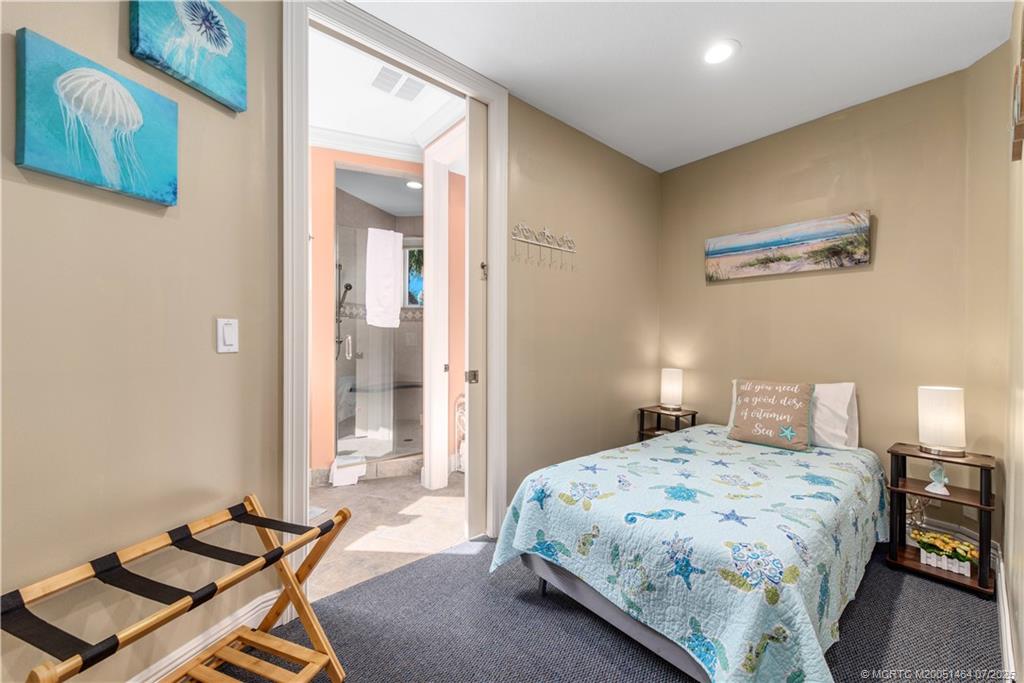 Jensen Beach, Florida, 34957, United States, ,5 BathroomsBathrooms,Residential,Active,1894216