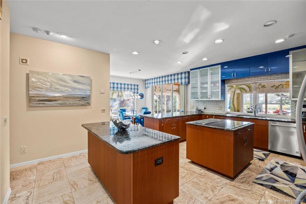 Palm City, Florida, 34990, United States, 3 Bedrooms Bedrooms, ,4 BathroomsBathrooms,Residential,Active,2010174