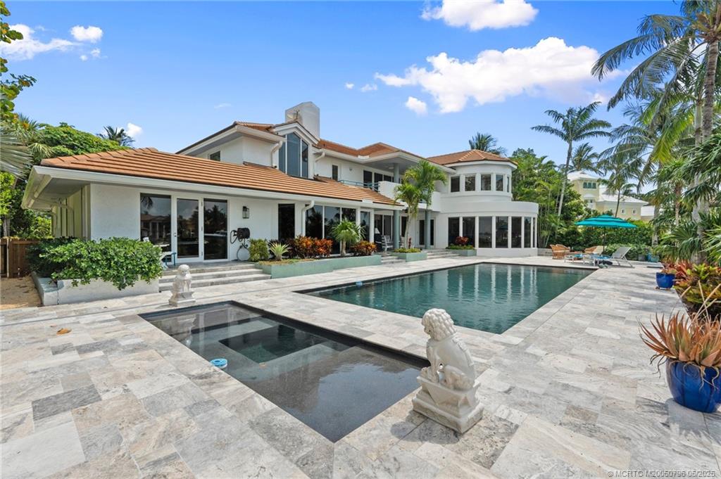 Stuart, Florida, 34996, United States, 4 Bedrooms Bedrooms, ,6 BathroomsBathrooms,Residential,Active,1829889