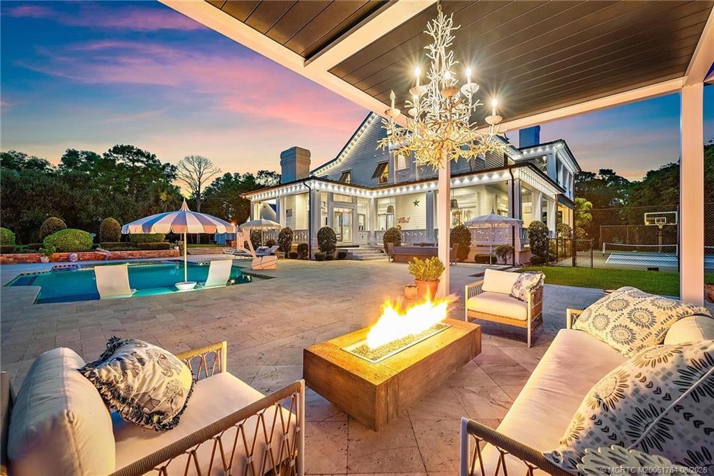 Palm City, Florida, 34990, United States, 5 Bedrooms Bedrooms, ,6 BathroomsBathrooms,Residential,Active,1914928