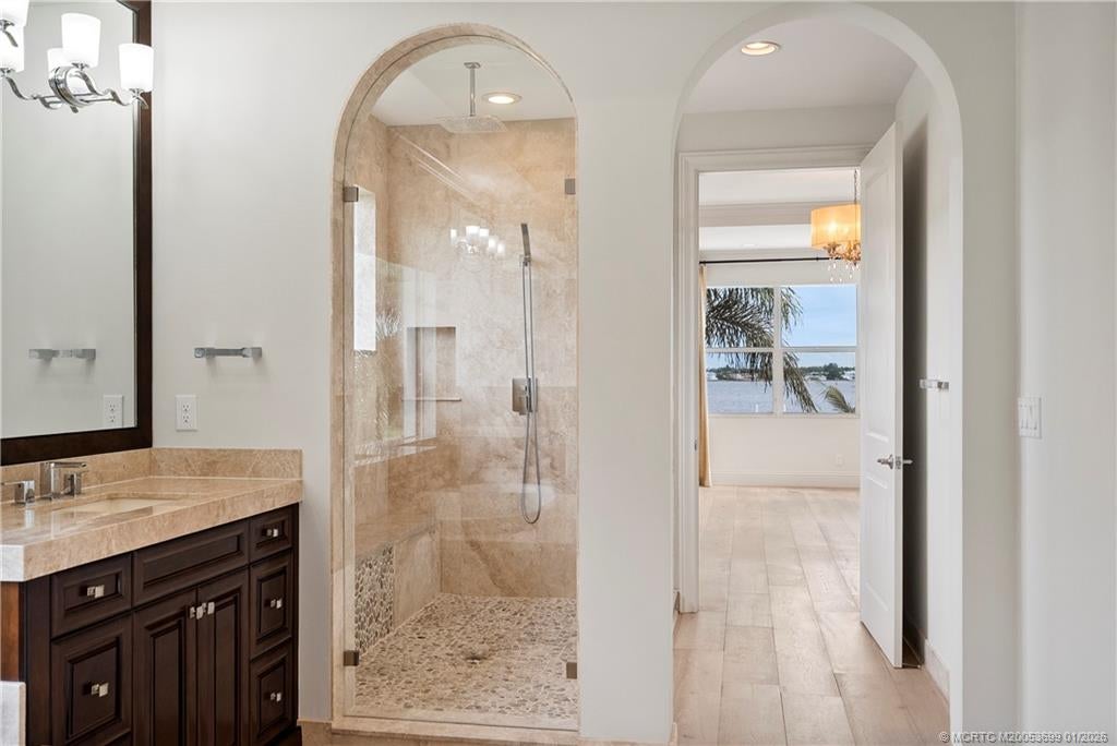 Palm City, Florida, 34990, United States, 5 Bedrooms Bedrooms, ,8 BathroomsBathrooms,Residential,Active,2007659