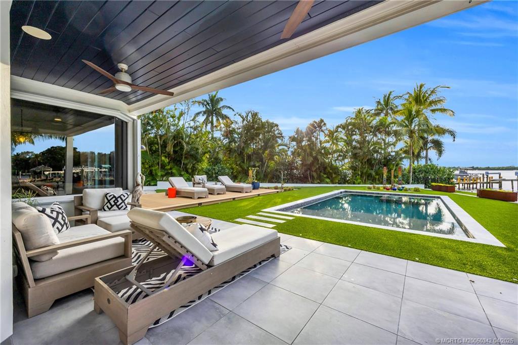 Stuart, Florida, 34994, United States, 4 Bedrooms Bedrooms, ,3 BathroomsBathrooms,Residential,Active,1782771