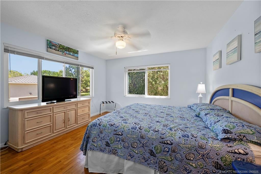 Jensen Beach, Florida, 34957, United States, 2 Bedrooms Bedrooms, ,3 BathroomsBathrooms,Residential,Active,1936446