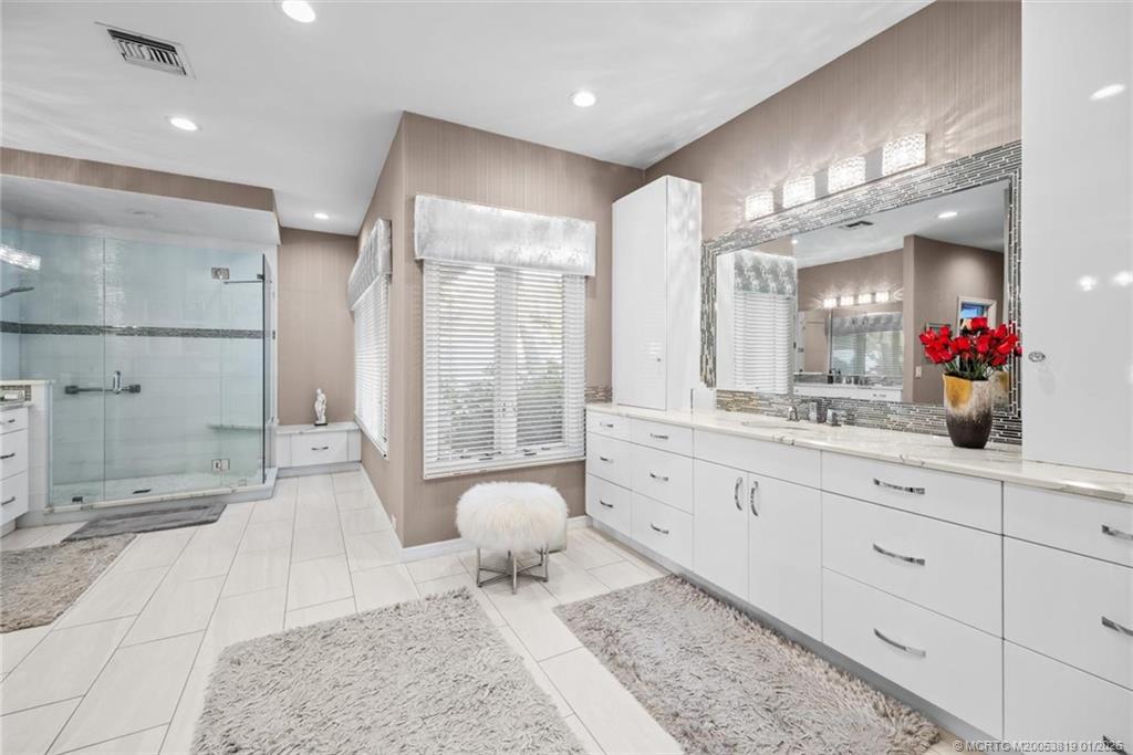 Palm City, Florida, 34990, United States, 3 Bedrooms Bedrooms, ,4 BathroomsBathrooms,Residential,Active,2010174