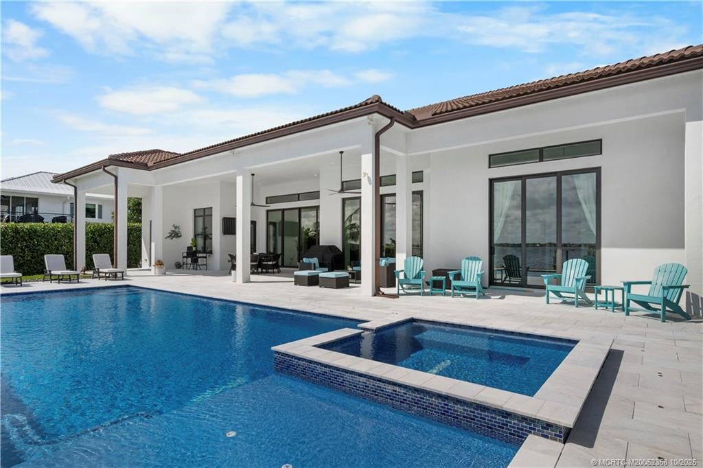 Jensen Beach, Florida, 34957, United States, 4 Bedrooms Bedrooms, ,5 BathroomsBathrooms,Residential,Active,1954333