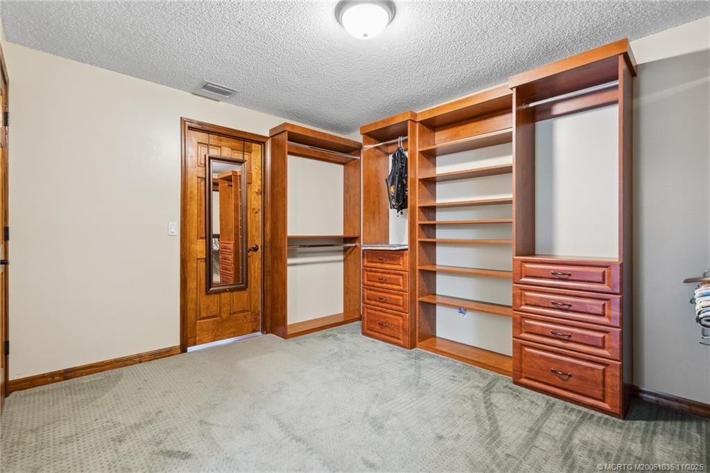 Palm City, Florida, 34990, United States, 5 Bedrooms Bedrooms, ,3 BathroomsBathrooms,Residential,Active,1862879