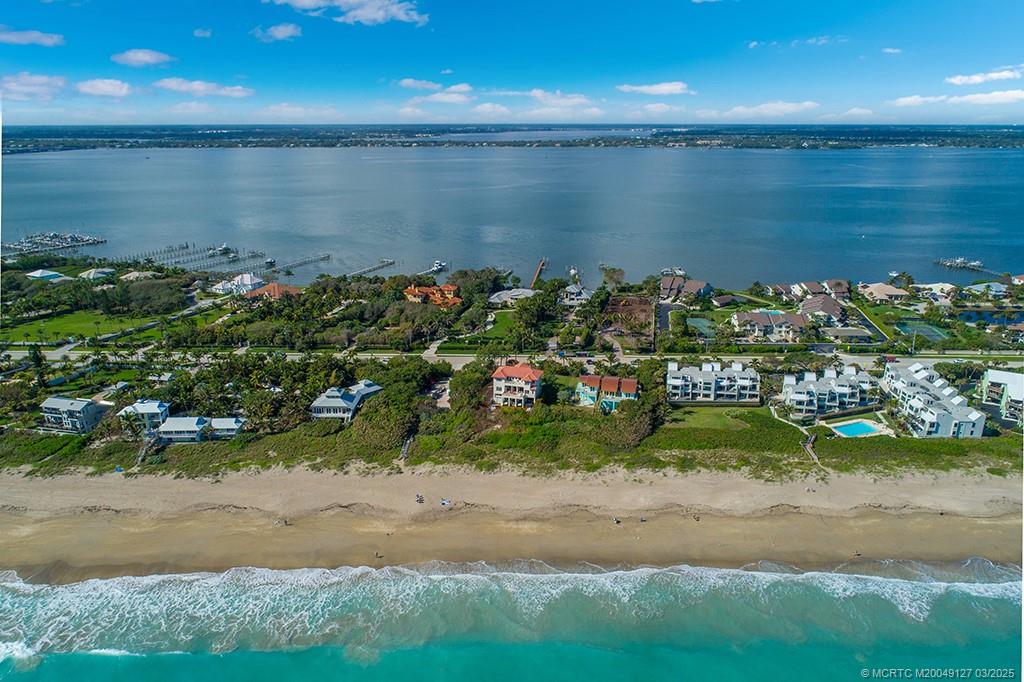 Stuart, Florida, 34996, United States, 9 Bedrooms Bedrooms, ,6 BathroomsBathrooms,Residential,Active,1707128