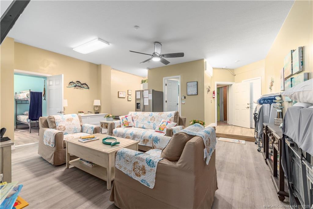 Jensen Beach, Florida, 34957, United States, ,5 BathroomsBathrooms,Residential,Active,1894216