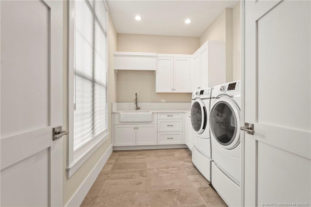 Palm City, Florida, 34990, United States, 4 Bedrooms Bedrooms, ,4 BathroomsBathrooms,Residential,Active,1945063