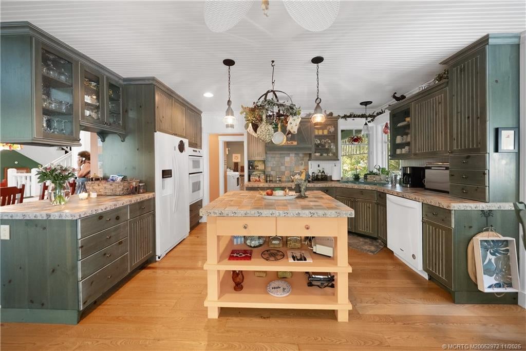 Stuart, Florida, 34996, United States, 4 Bedrooms Bedrooms, ,3 BathroomsBathrooms,Residential,Active,1988486