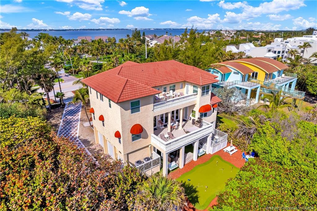 Stuart, Florida, 34996, United States, 9 Bedrooms Bedrooms, ,6 BathroomsBathrooms,Residential,Active,1707128