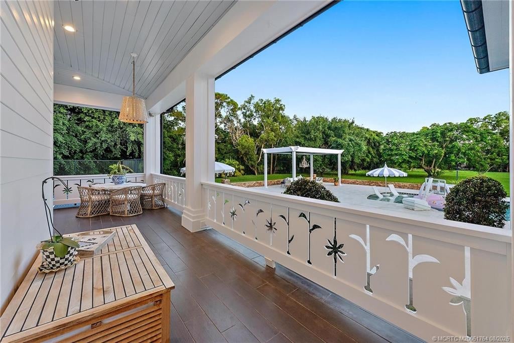 Palm City, Florida, 34990, United States, 5 Bedrooms Bedrooms, ,6 BathroomsBathrooms,Residential,Active,1914928