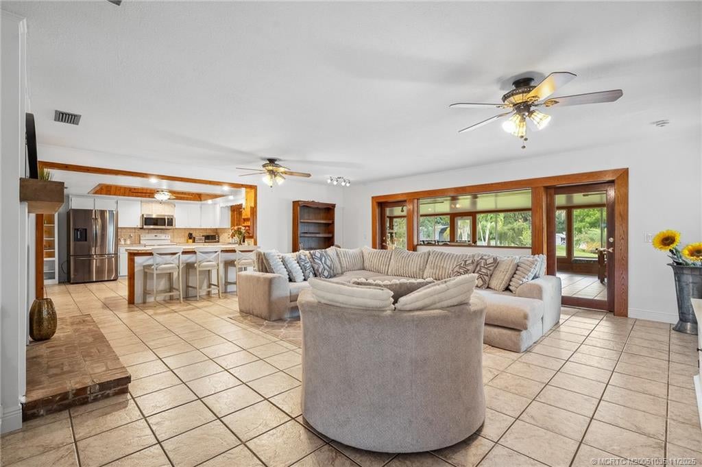 Palm City, Florida, 34990, United States, 5 Bedrooms Bedrooms, ,3 BathroomsBathrooms,Residential,Active,1862879