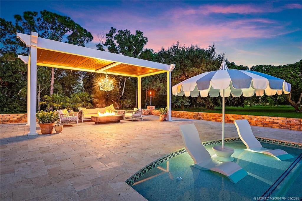 Palm City, Florida, 34990, United States, 5 Bedrooms Bedrooms, ,6 BathroomsBathrooms,Residential,Active,1914928