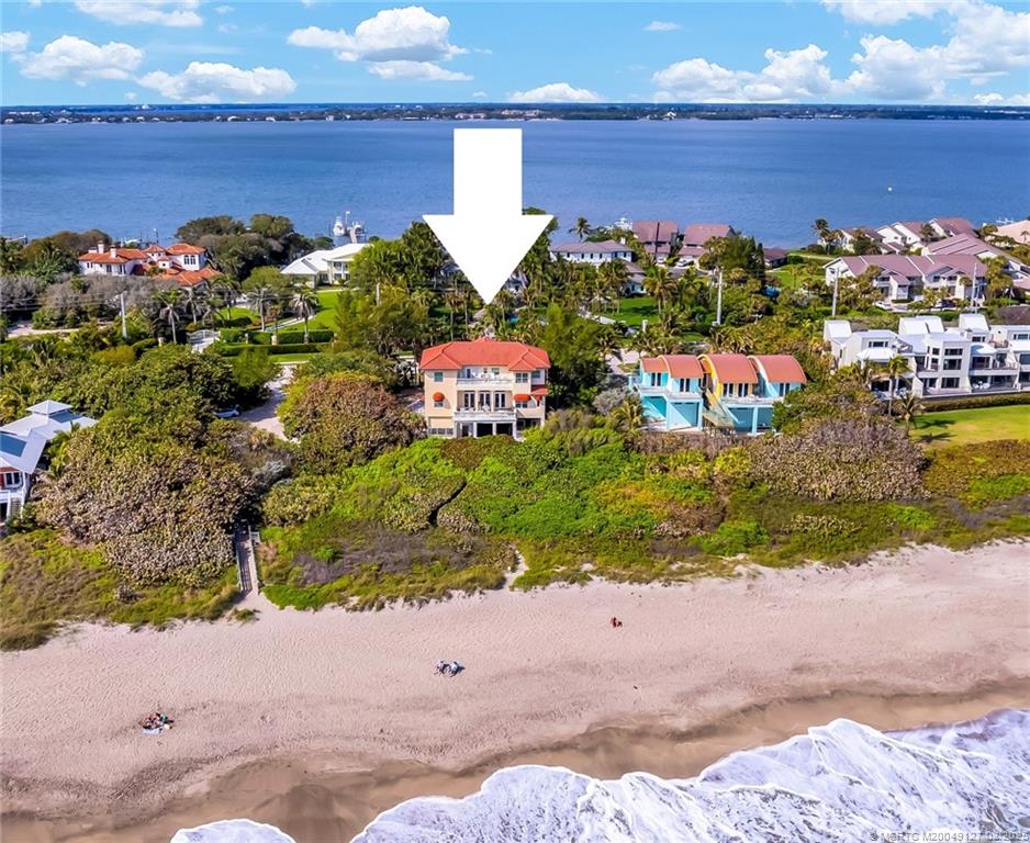 Stuart, Florida, 34996, United States, 9 Bedrooms Bedrooms, ,6 BathroomsBathrooms,Residential,Active,1707128