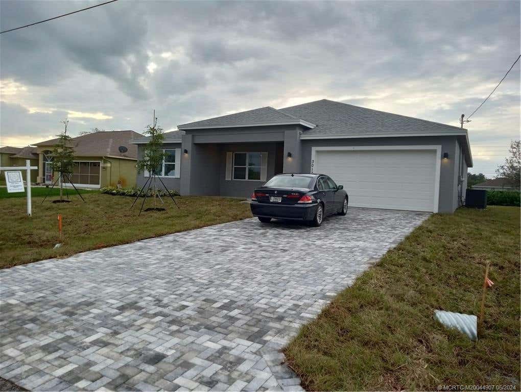 3013 SE GALT CIR, PORT SAINT LUCIE, FL 34984, photo 1 of 19