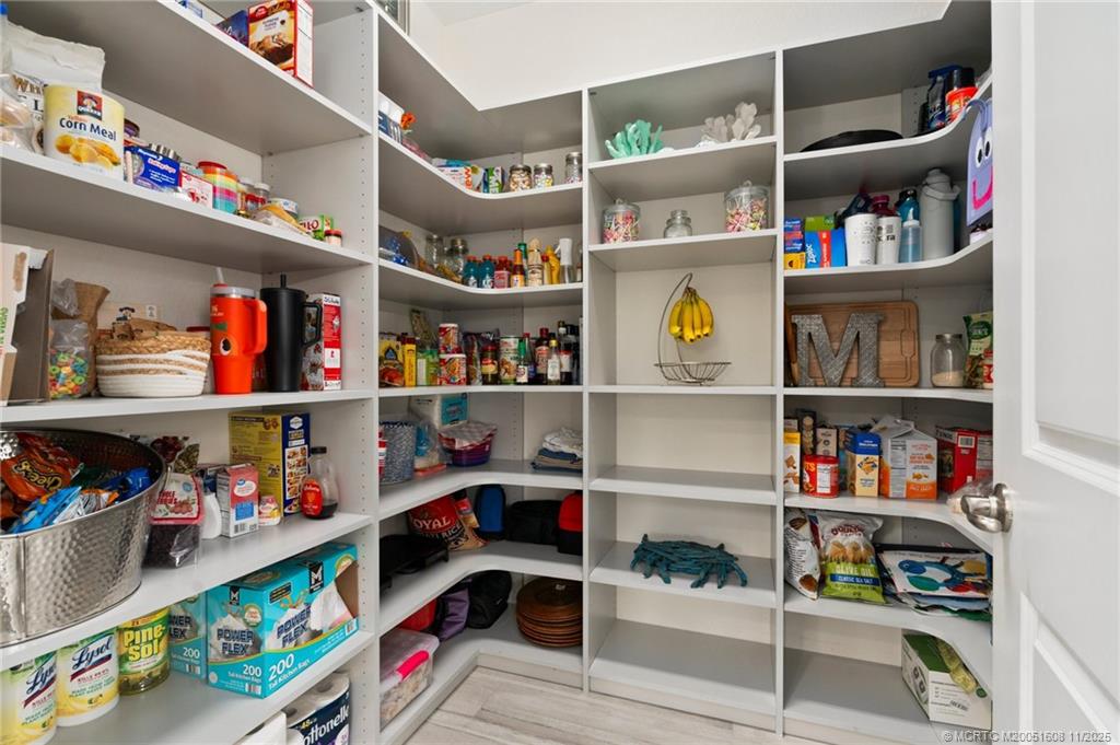 Stuart, Florida, 34997, United States, 4 Bedrooms Bedrooms, ,4 BathroomsBathrooms,Residential,Active,1904746