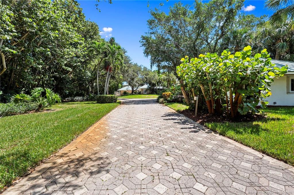 Stuart, Florida, 34996, United States, 5 Bedrooms Bedrooms, ,4 BathroomsBathrooms,Residential,Active,1914638